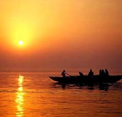 golden triangle tour with varanasi and khajuraho